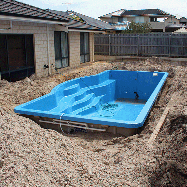 How a Fibreglass Pool is Installed
