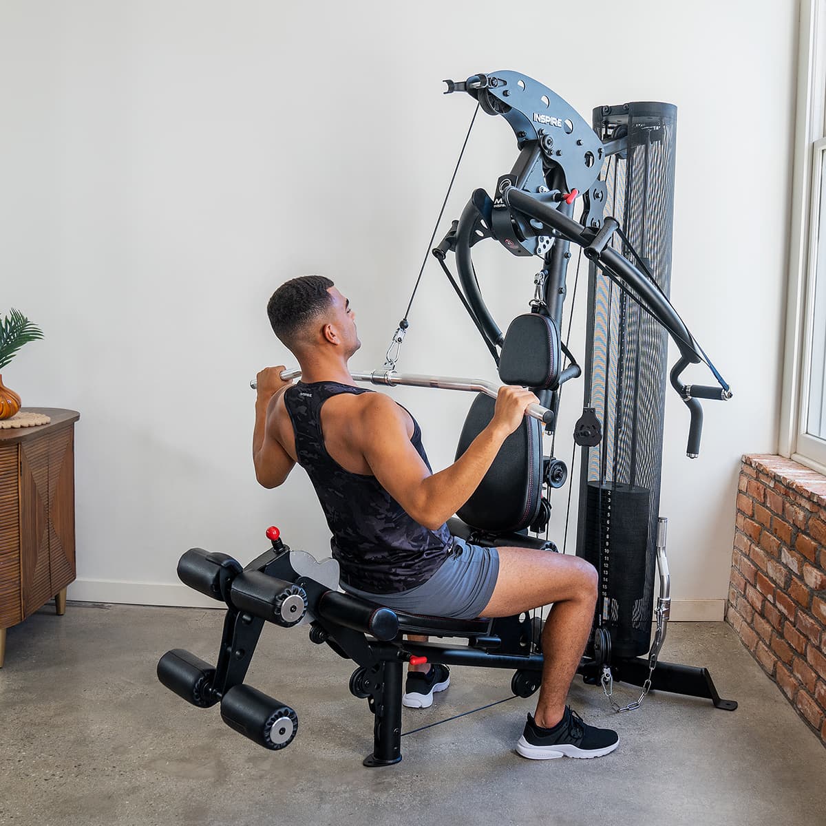 Équipement fitness, multi-stations