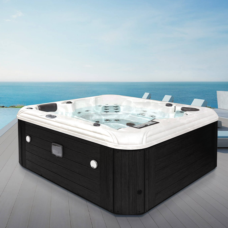 NorthFlo 851B Hot Tub (White / Charcoal)