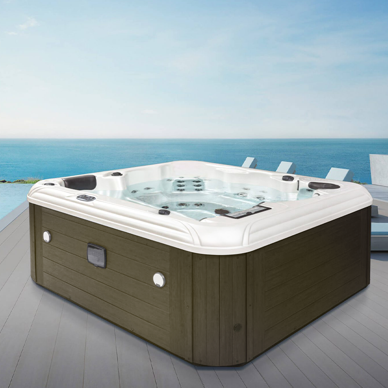 NorthFlo 851B Hot Tub (White / Grey)