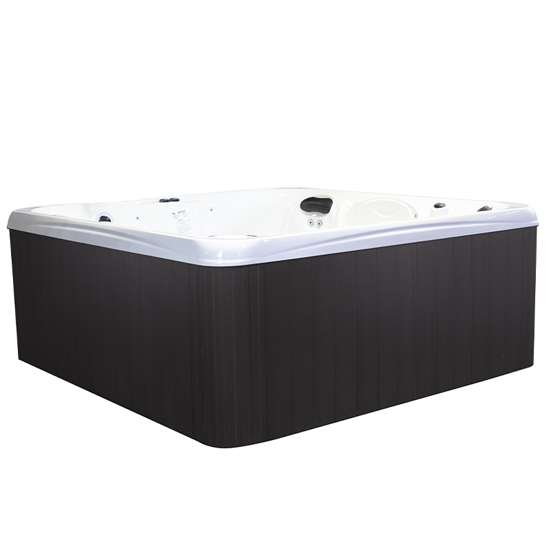 NorthFlo 735L Hot Tub (Alpine White / Charcoal)