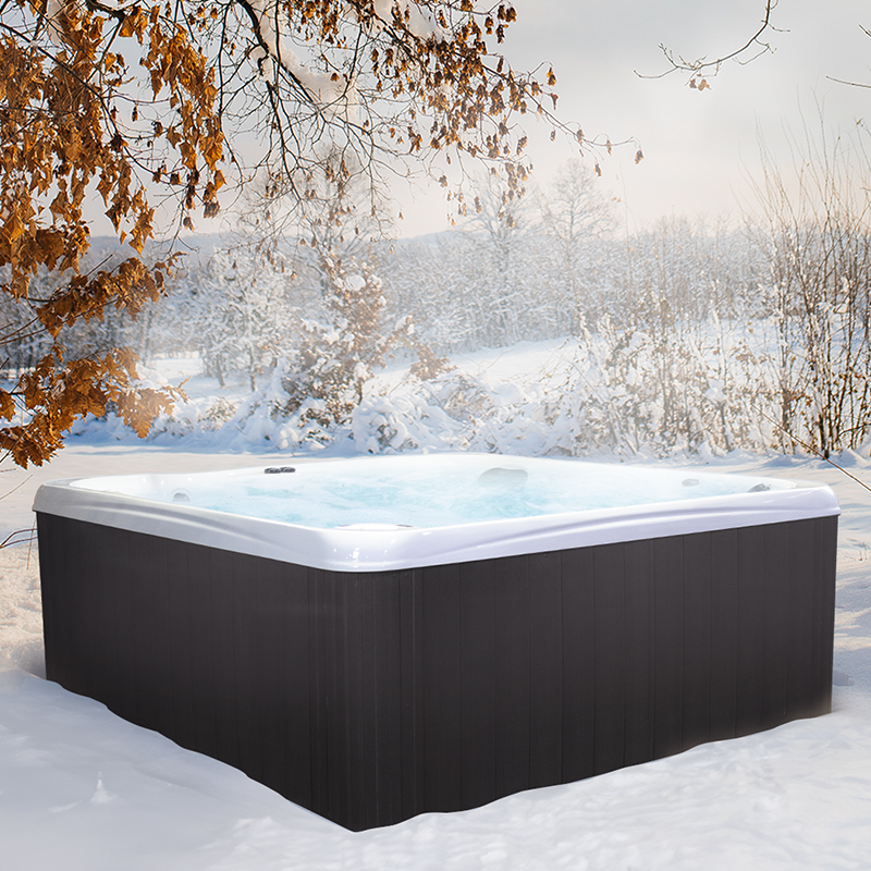NorthFlo 735L Hot Tub (Alpine White / Charcoal)