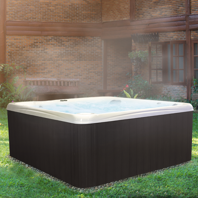 NorthFlo 735L Hot Tub (Alpine White / Charcoal)