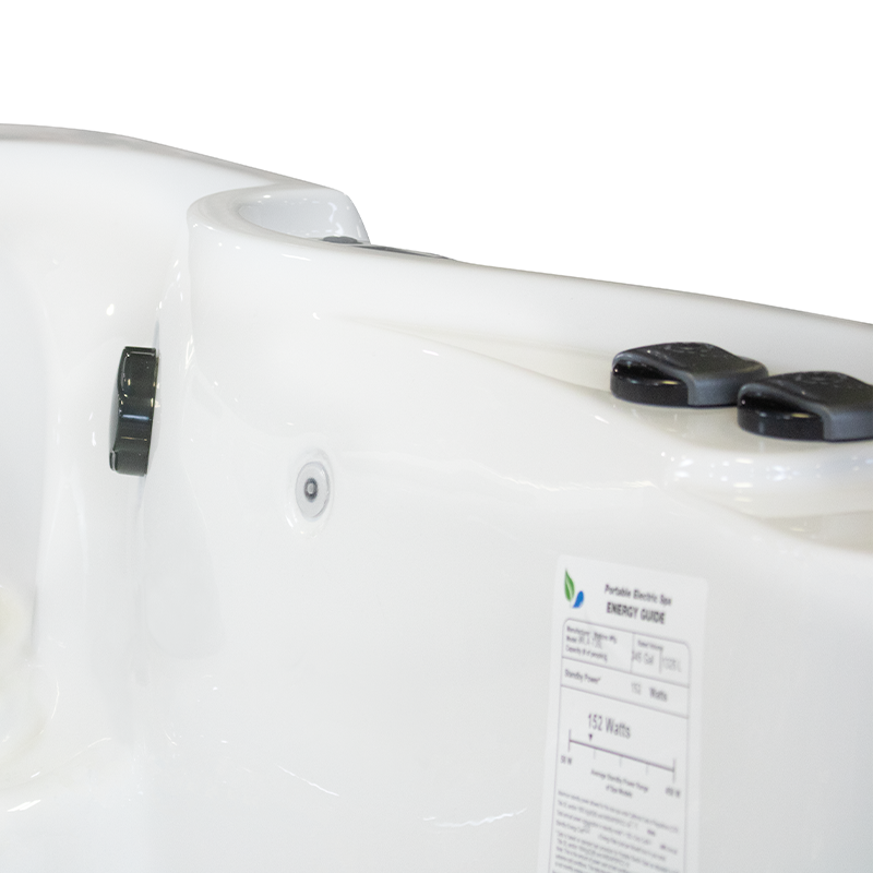NorthFlo 735L Hot Tub (Alpine White / Brown)