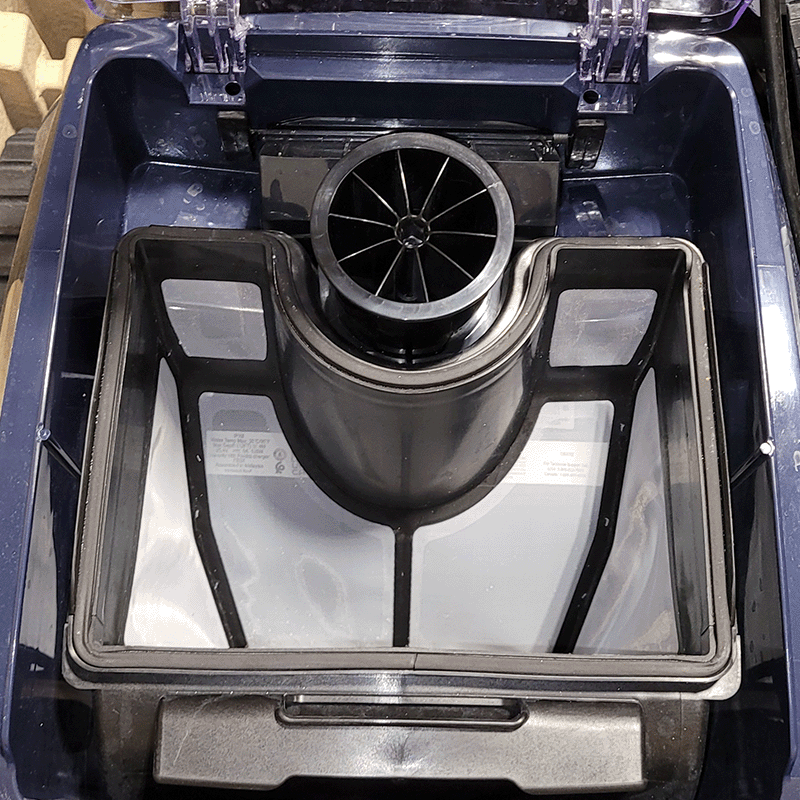 Open Box Polaris Freedom Cordless Inground Robotic Pool Cleaner with iAquaLink Connectivity (Used)