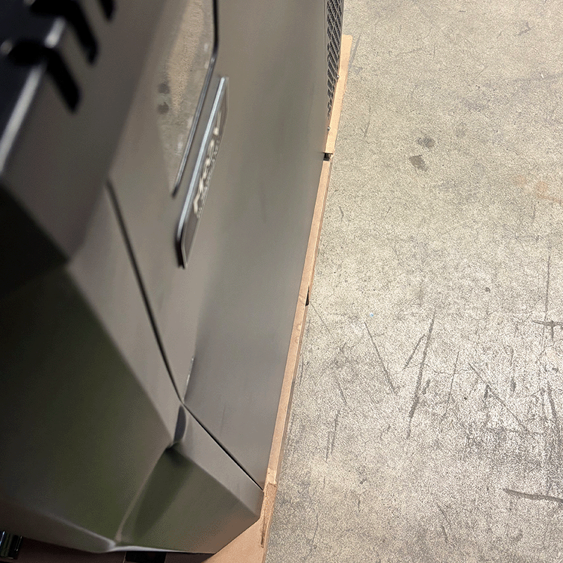 Open Box MOOV 90,000 BTU TurboSilence Inverter Heat Pump (Damaged Cabinet)