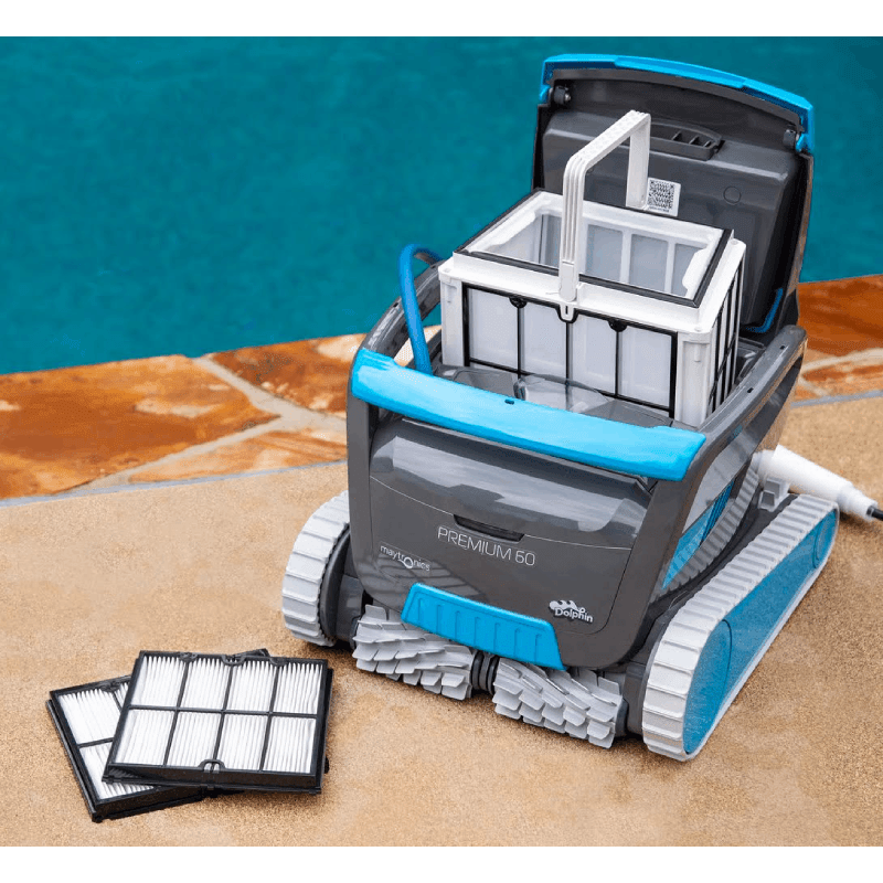 Open Box Robot nettoyeur de piscine Dolphin Premium 60 Bluetooth et WiFi (utilisée)