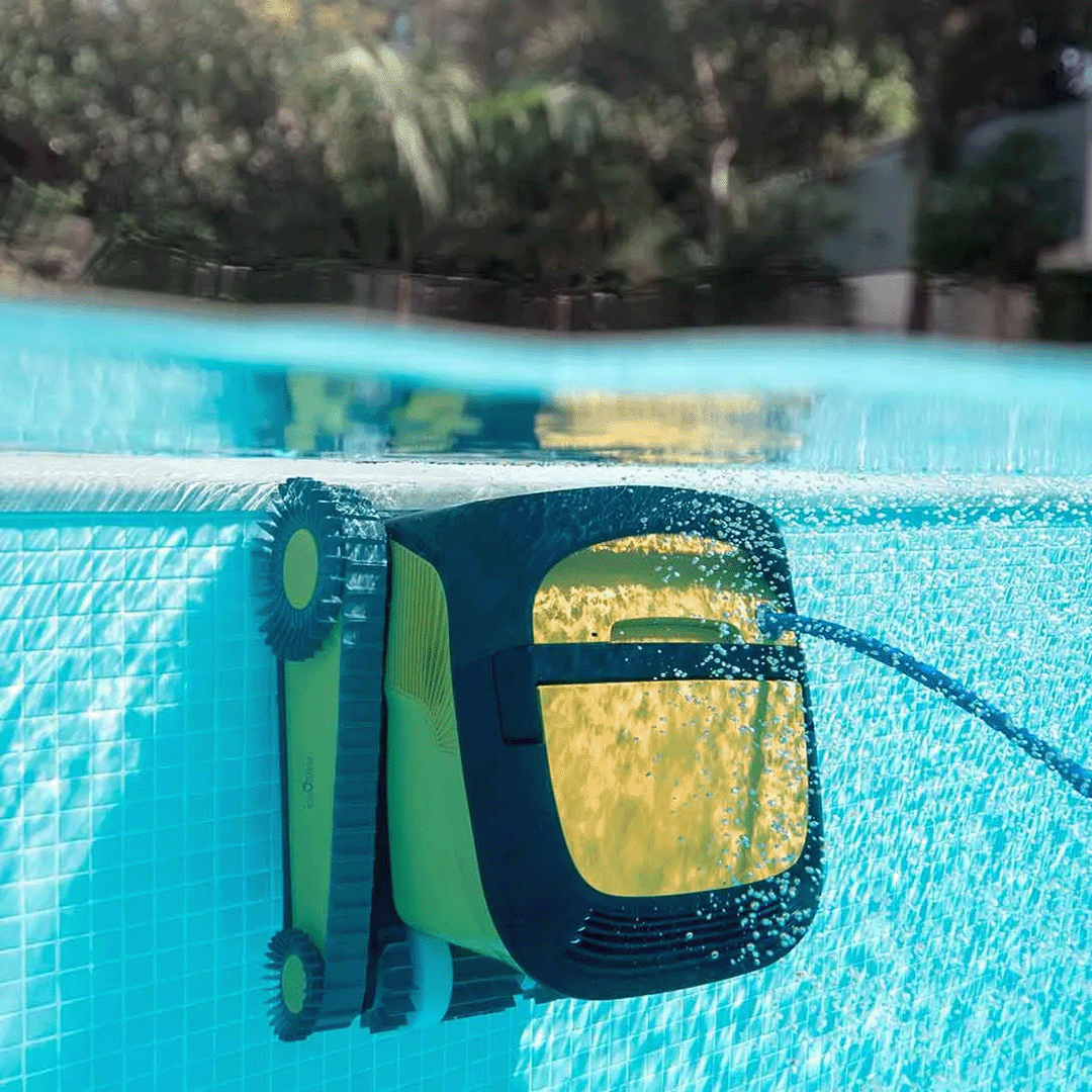Open Box Dolphin Wave 90i Commercial Robotic Pool Cleaner