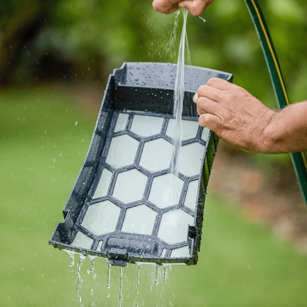 Dolphin Skimmi 200 Solar Powered Robotic Pool Surface Skimmer [CLONE]