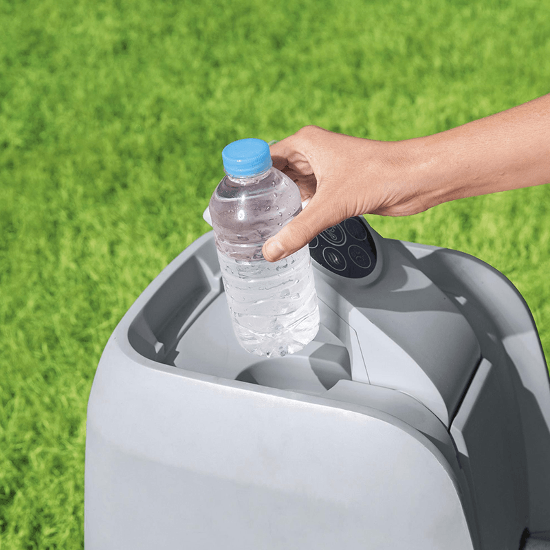 Discontinued Saluspa St Moritz Airjet 5-7 Person Inflatable Hot Tub (85 x 28 Inches)