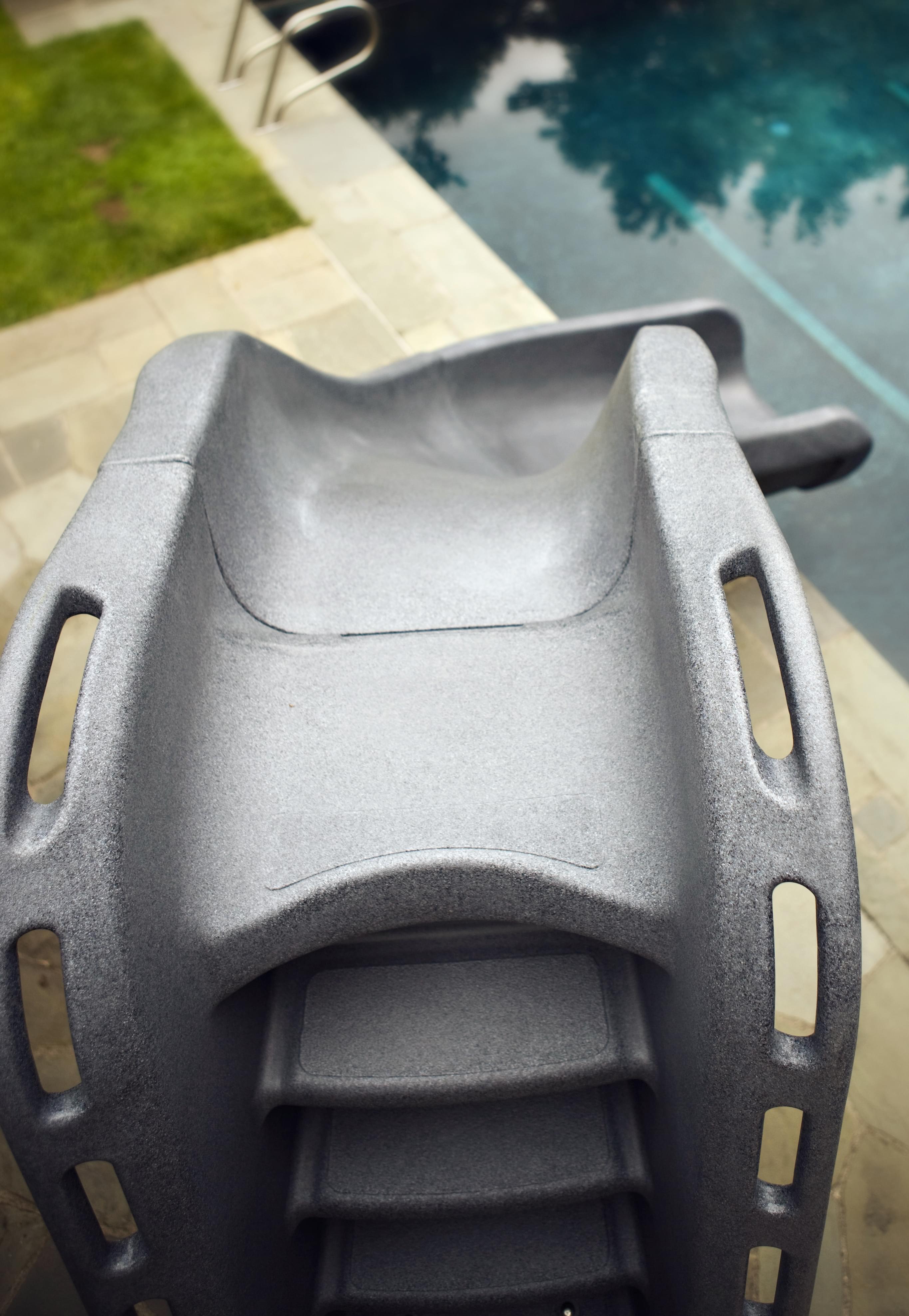 Glissade Typhoon avec Virage à Droite pour Piscine Creusée