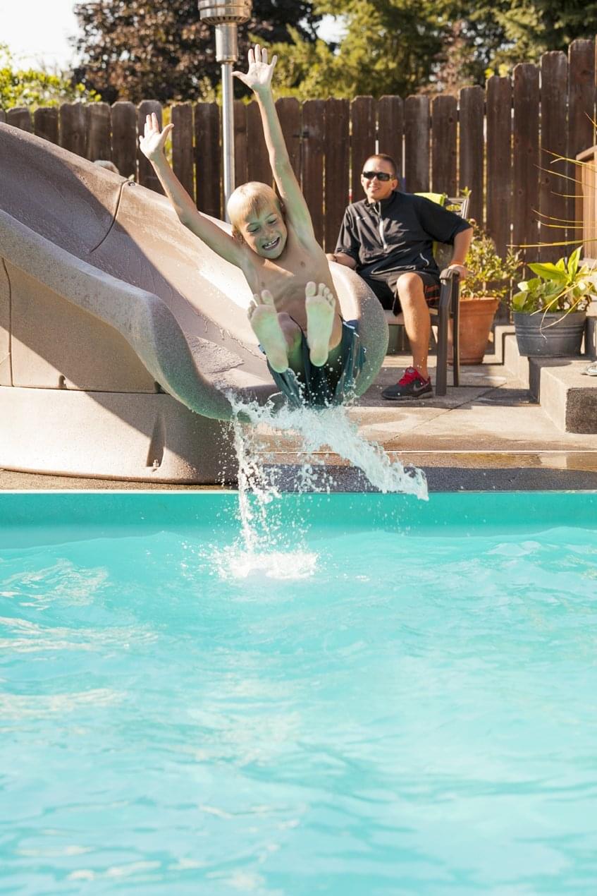 Glissade Turbo Twister à Virage Gauche pour Piscine Creusée