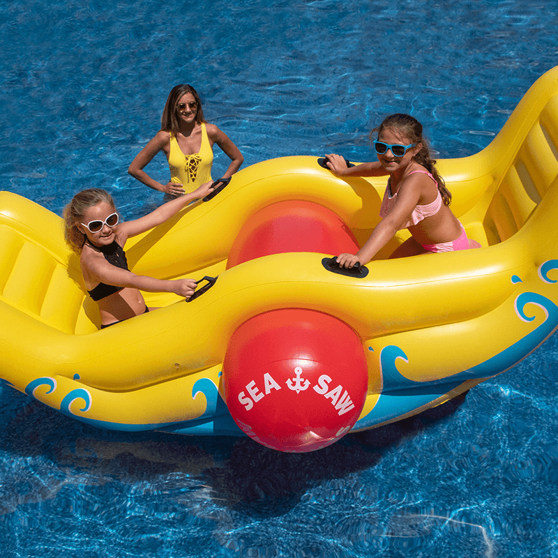 Open Box Balade gonflable géante Sea Saw Rocker sur flotteur