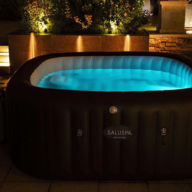 Saluspa Maldives Hydrojet Pro 5-7 Person Inflatable Hot Tub (79 x 79 x 31 Inches)