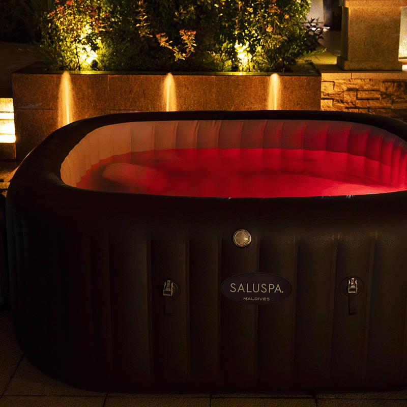 Saluspa Maldives Hydrojet Pro 5-7 Person Inflatable Hot Tub (79 x 79 x 31 Inches)