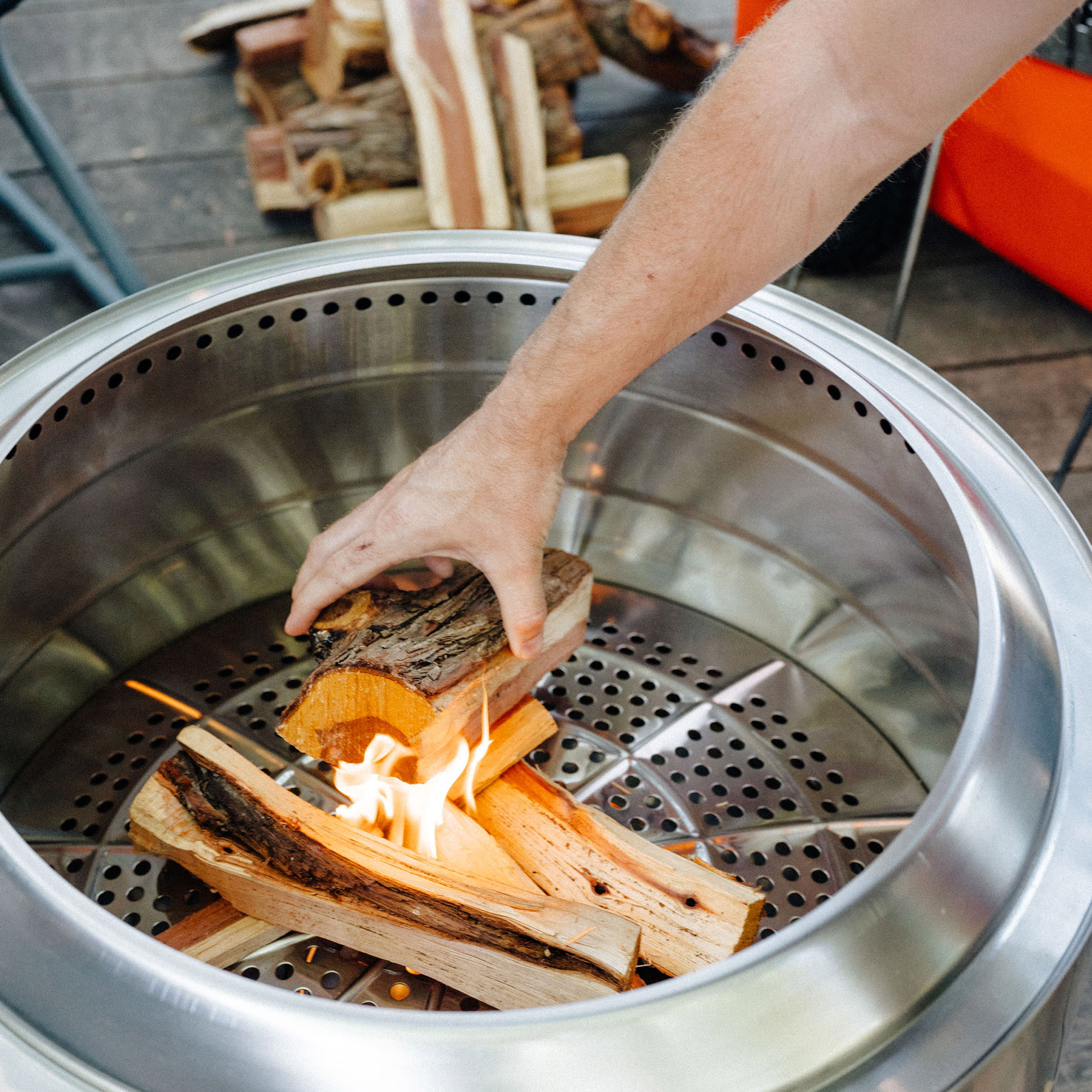 Solo Stove 27 Inch Yukon Fire Pit Bundle (With Stand, Spark Shield and Storage Bag)