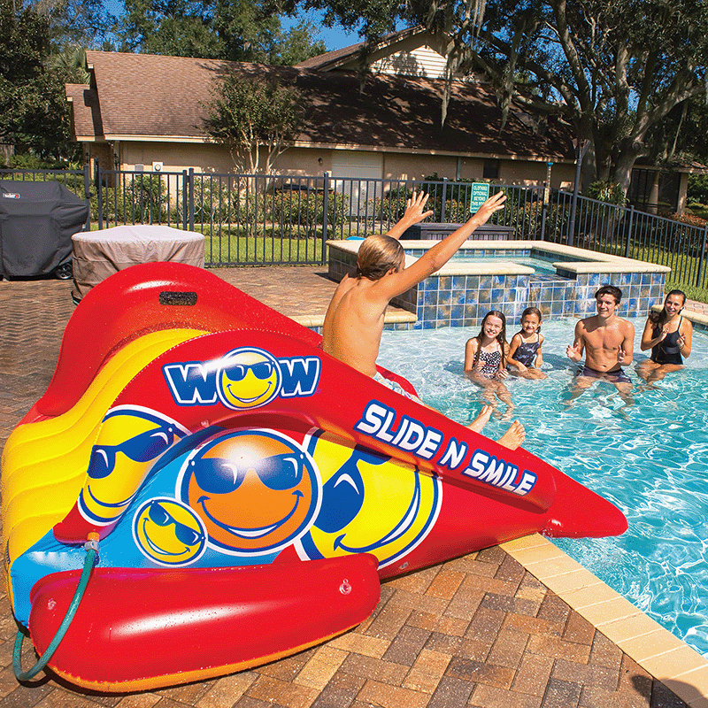 WOW Slide N Smile Single Lane Pool Slide with Sprinkler